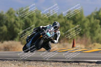 media/Nov-06-2022-SoCal Trackdays (Sun) [[208d2ccc26]]/Turn 7 Set 2 (1050am)/